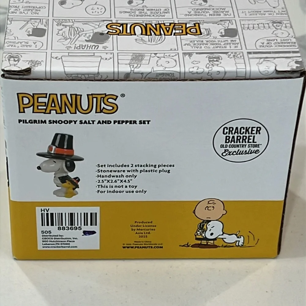 Cute.🎃 Pilgrim Snoopy Salt & Pepper